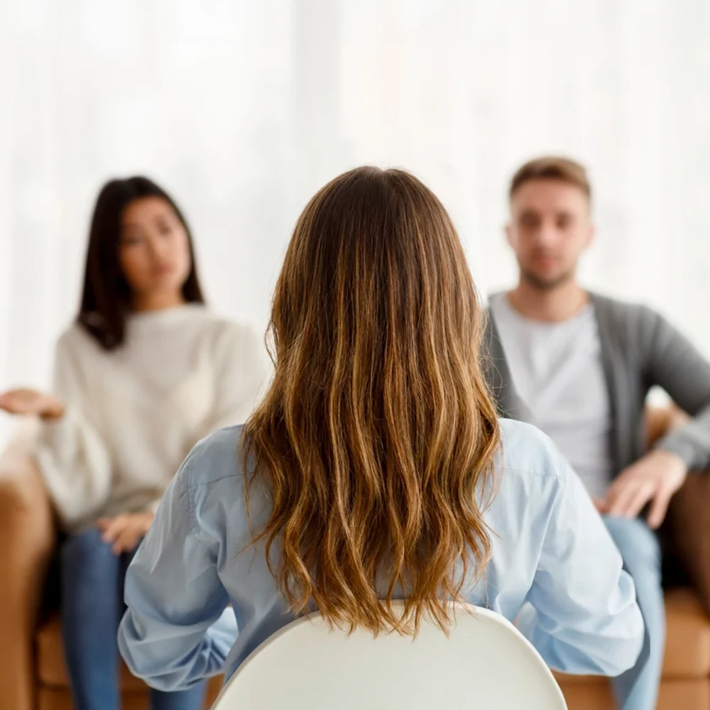 Couple en thérapie de couple par visioconférence avec Coach Anna